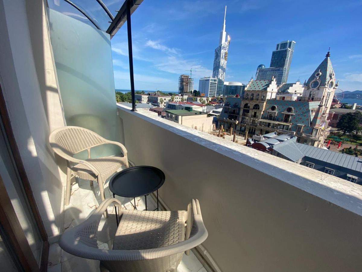 Boulevard Apartments Batumi Ngoại thất bức ảnh